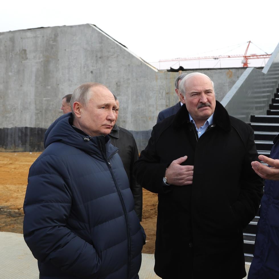 Vladimir Putin y Alexandr Lukashenko. (EFE/EPA/MIKHAIL KLIMENTYEV / KREMLIN POOL / SPUTNIK MANDATORY CREDIT[MANDATORY CREDIT])