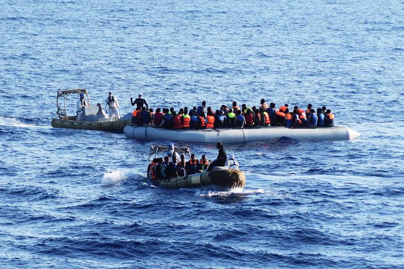 Los inmigrantes navegaban a la deriva con destino a Europa. (EFE)
