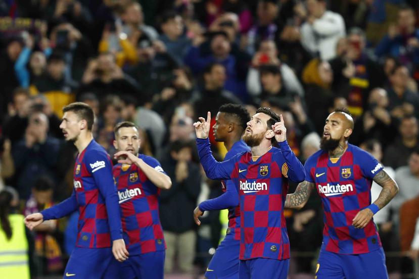 Lionel Messi y el Barcelona marchan como líderes de La Liga. (AP / Archivo)