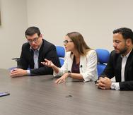 De izquierda a derecha, Blanco, el jefe de OGP; Maldonado Molina, directora de Oatrh; y Cruz, de la JSF, explicaron detalles sobre la implementación del plan de clasificación y retribución.