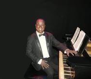Josean Ortiz, en el personaje del pianista cubano "Bola de Nieve", que lleva interpretando desde 1999.