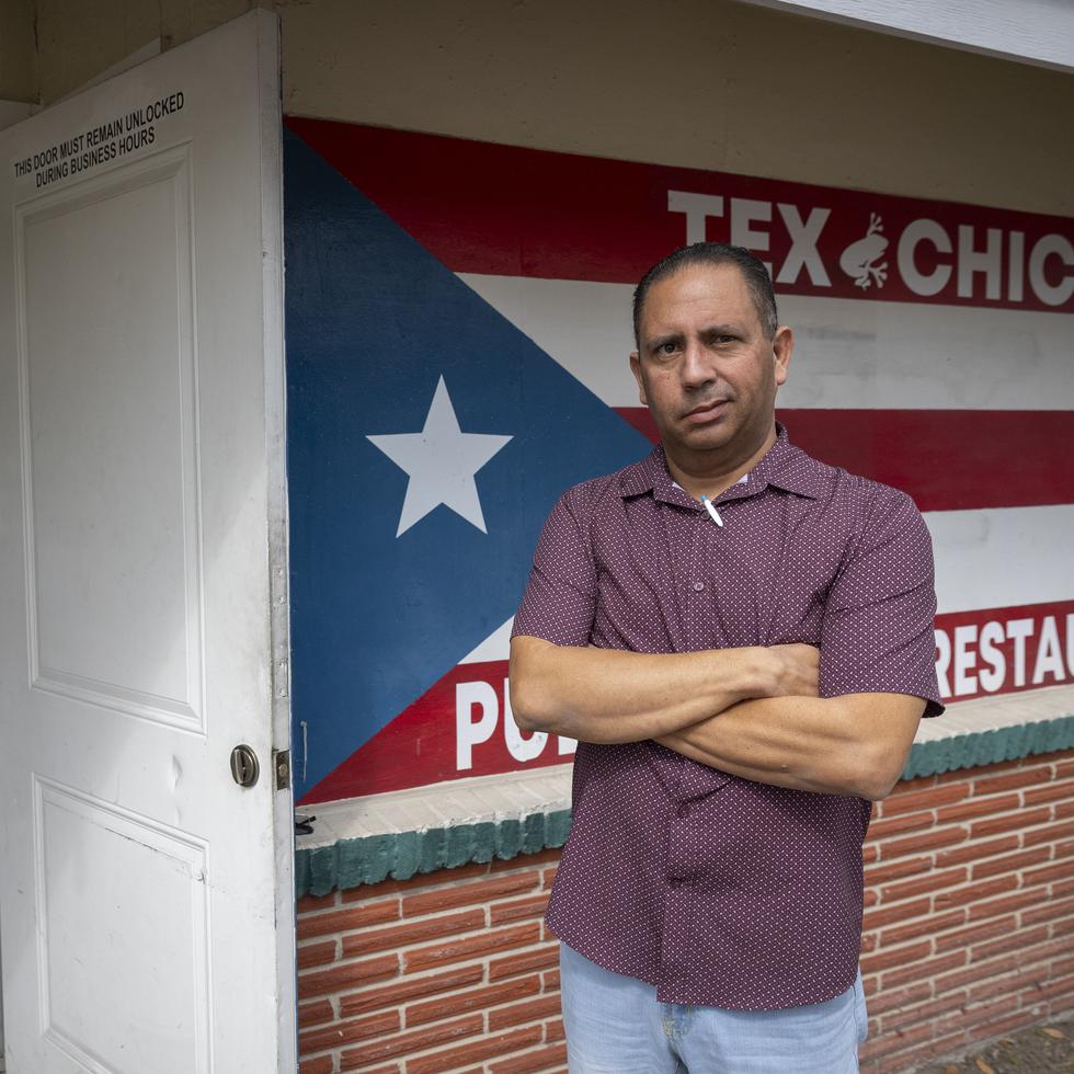Ángel Lajara, dueño de la fonda de comida criolla Tex-Chick en la ciudad de Houston.
