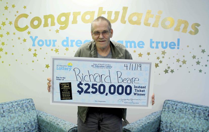 Richard Beare dijo que es raro que compre boletos para la lotería. (AP)