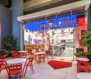 Nuevo restaurante Pudge's Pizza en el Distrito T-Mobile cuenta con un salón principal y una ventana para servicio expreso en un espacio de 1,200 pies cuadrados y capacidad para 70 personas.