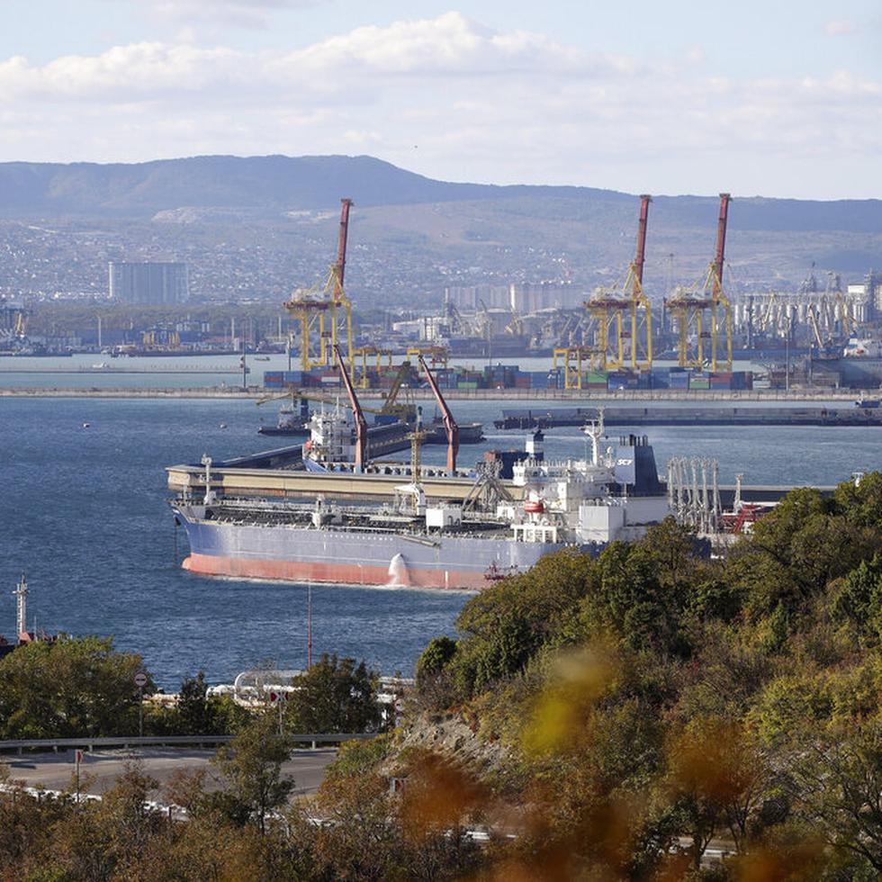 Un buque cisterna en Novorossiysk, Rusia.