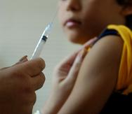 Se recomienda vacunar contra el COVID-19 a menores a partir de los cinco años.