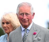 El príncipe Charles de Inglaterra, en la foto junto a su esposa Camilla, considera que Buckingham debería ser su hogar una vez se convierta en rey.