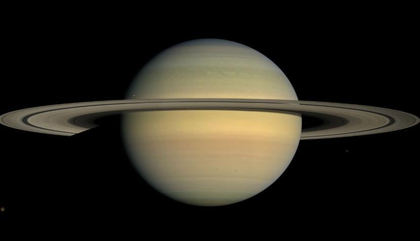 Imagen publicada por NASA del planeta Saturno visto desde la sonda espacial Cassini. (AP)