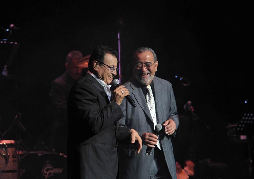 Ismael Miranda y Andy Montañez durante un concierto. (Archivo)