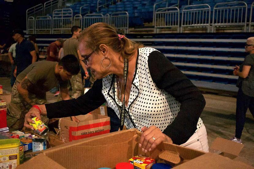 Las provisiones que lleguen al centro de acopio en el Coliseo de Puerto Rico José Miguel Agrelot se repartirán a los demás centros en corto tiempo. (ricardo.reyes@gfrmedia.com)