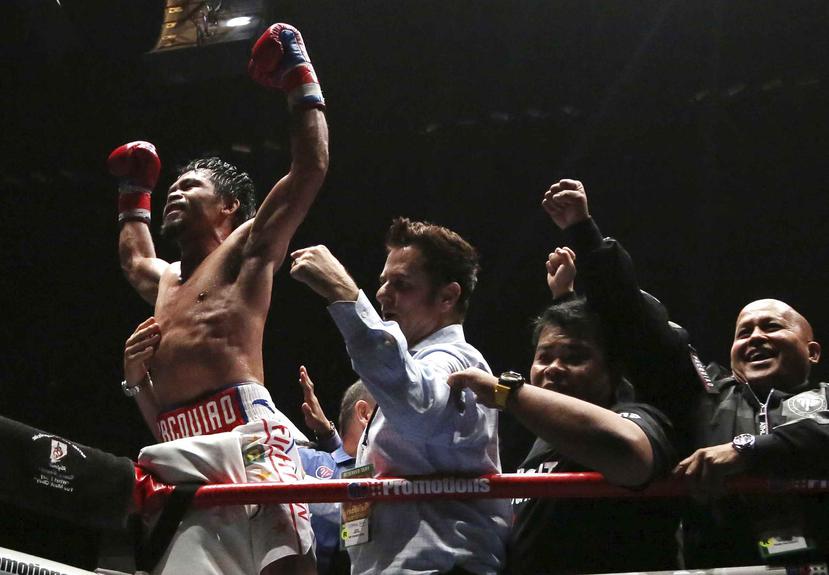 Pacquiao indicó haberse preparado duro para el combate pero se dijo sorprendido por el fácil triunfo para hacerse del título mundial pero welter de la Asociación Mundial de Boxeo. (AP)