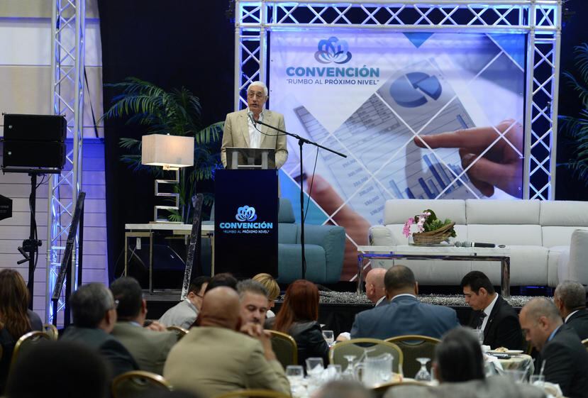 Jon Borschow, presidente de la junta del DMO, durante su alocución ante la convención de la Cámara de Comercio del Sur de Puerto Rico, en Ponce.