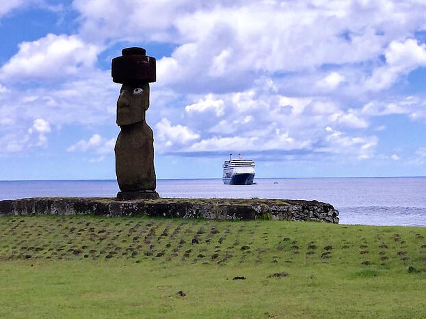 Las gigantescas estatuas o  moai son el atractivo principal de esta isla. (Georgina Cruz/ Especial GFR Media)
