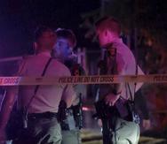 La policía acude al lugar de un tiroteo en Peoria, Illinois, el 30 de agosto de 2023.