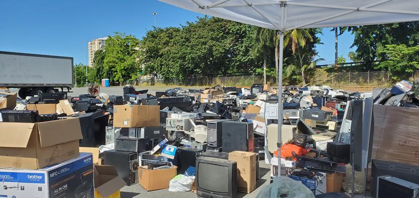 Durante la pandemia, OPAS realizó un evento, en modalidad de servicarro, de reciclaje de electrónicos, en el recogieron 52.58 toneladas de electrónicos.