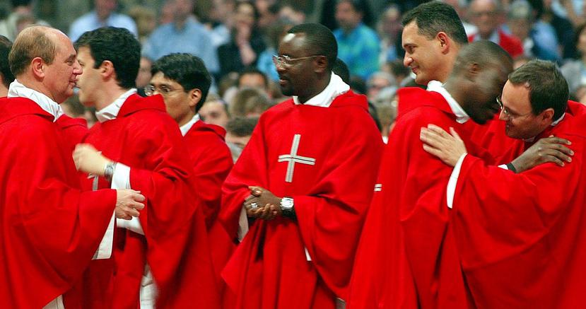 la Iglesia católica requiere que los sacerdotes mantengan una vida de celibato absteniéndose de cualquier tipo de actividad sexual. (EFE)