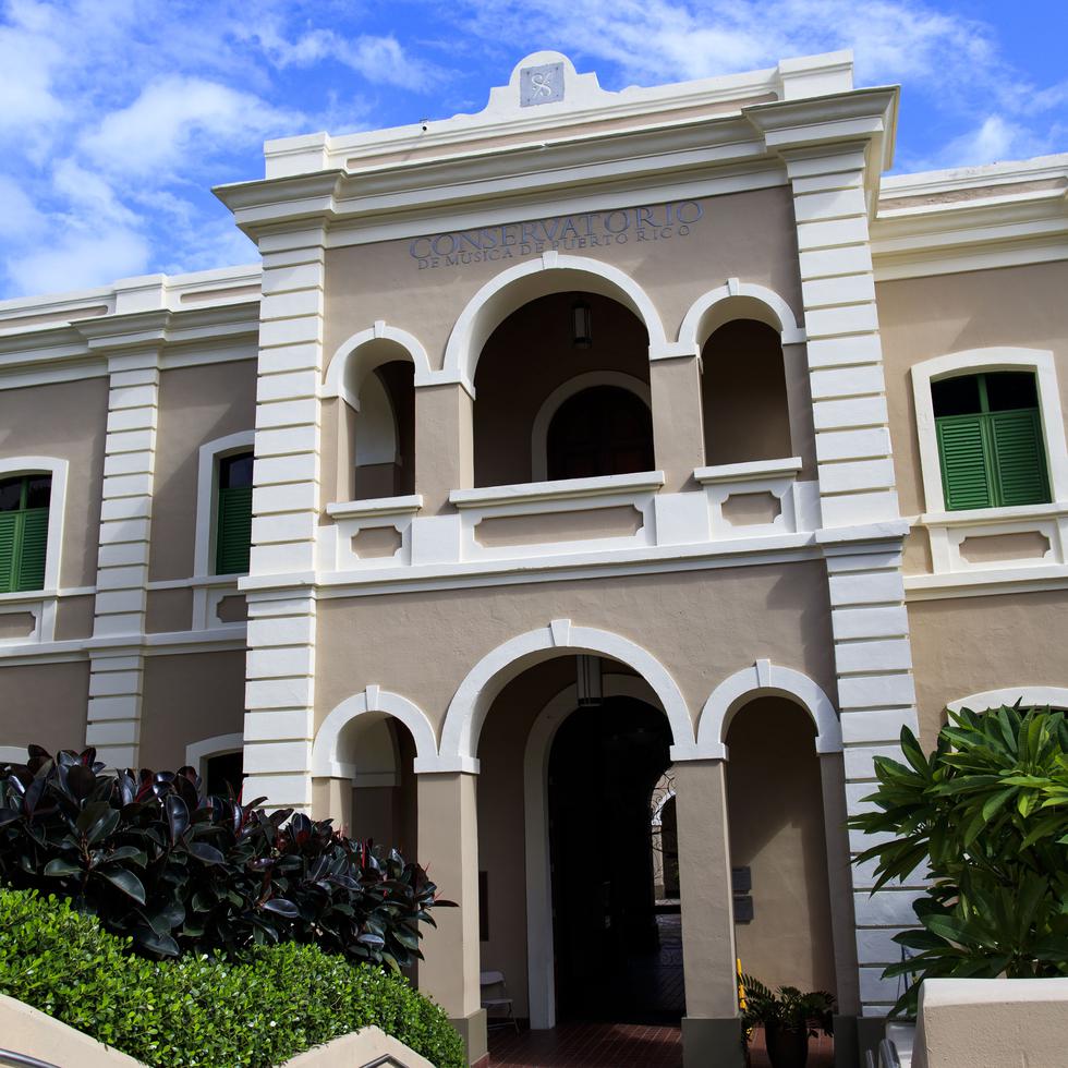 El Conservatorio de Música de Puerto Rico ha estado acreditado por Middle States desde 1975.