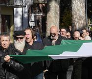 Fascistas italianos conmemoran el centenario de la marcha sobre Roma, en Predappio, Italia.