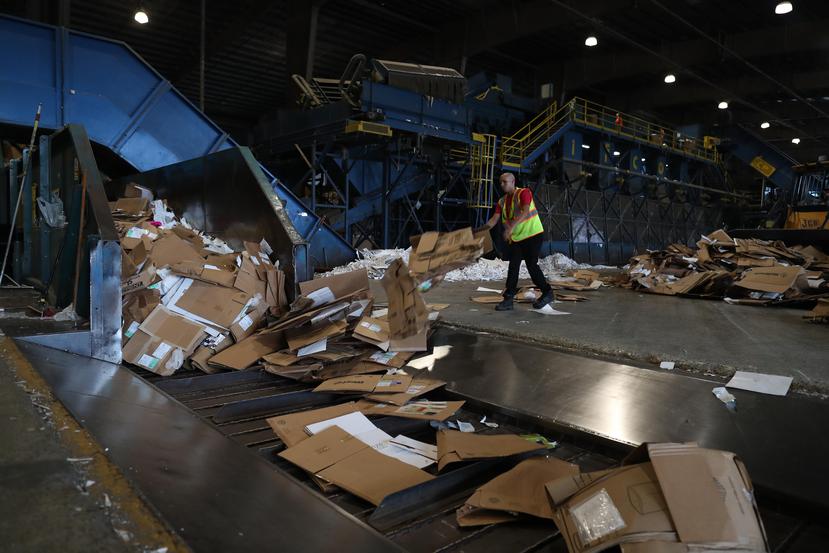 Puerto Rico exporta el 90% del material reciclable. Arriba, las instalaciones Ifco Recycling, en Caguas.