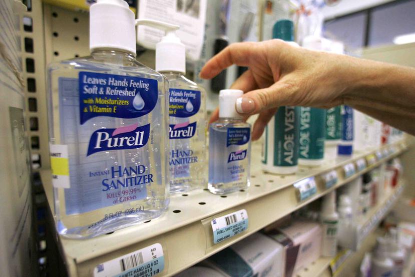 Los desinfectantes de manos son parte de los productos que no pagarán IVU. (Archivo/GFR Media)