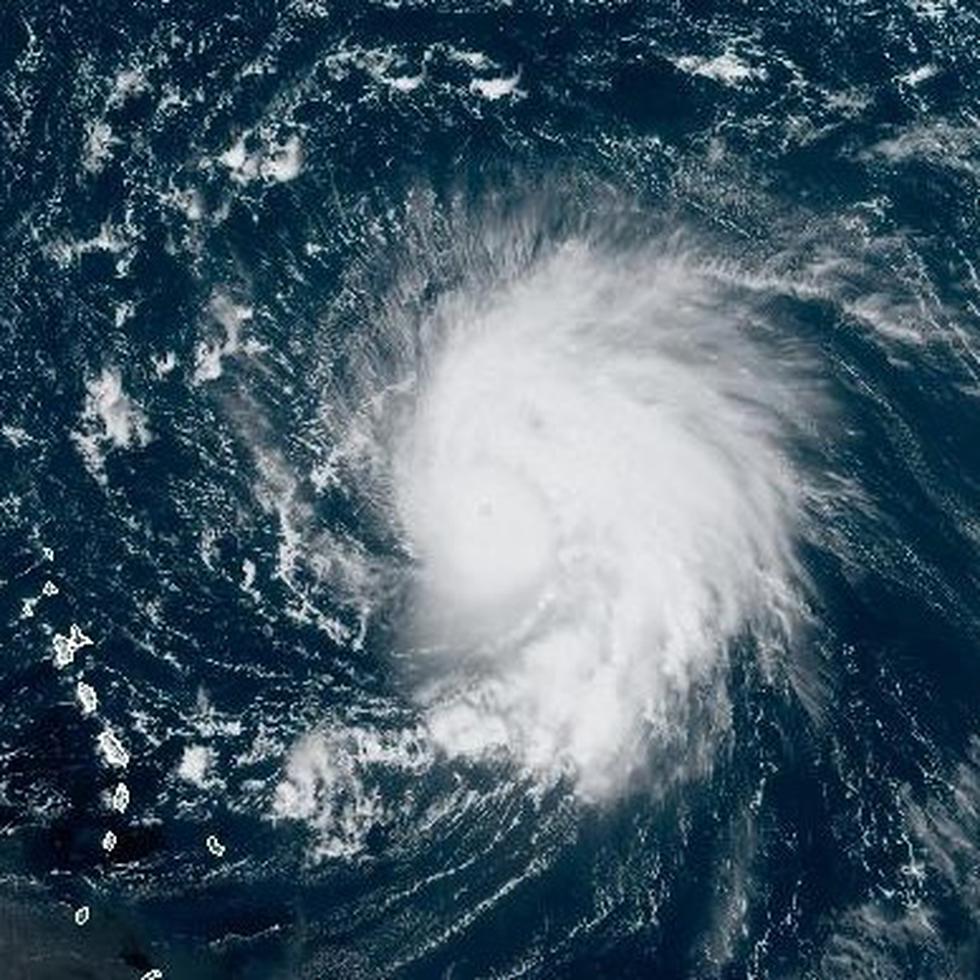 Imagen de satélite del huracán Lee, al mediodía del 8 de septiembre de 2023.