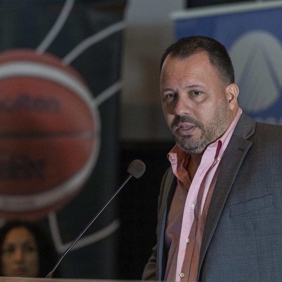 Luis Gabriel Miranda también preside el Baloncesto Superior Nacional Femenino.