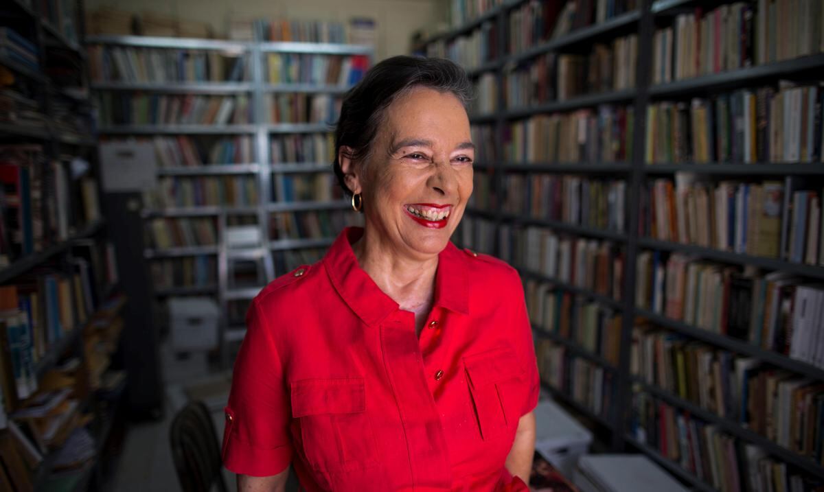 Carmen Dolores Hernández: el oficio de leer libros