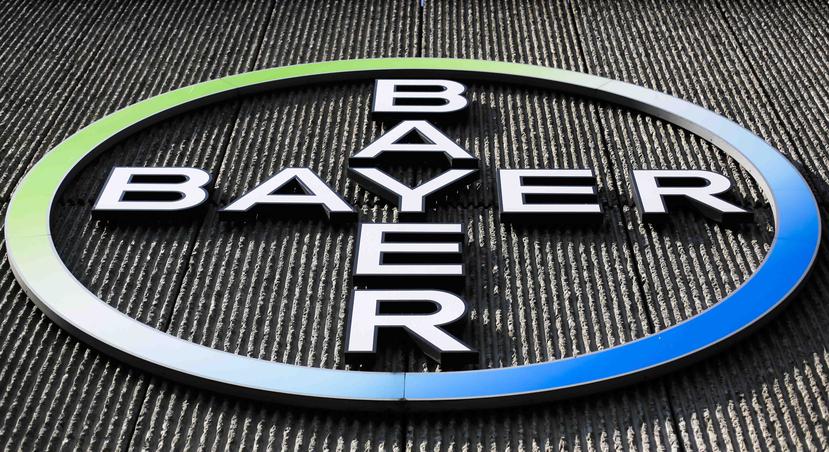 Logo de Bayer AG en la sede de la compañía química y farmacéutica en Berlín, Alemania. (AP)