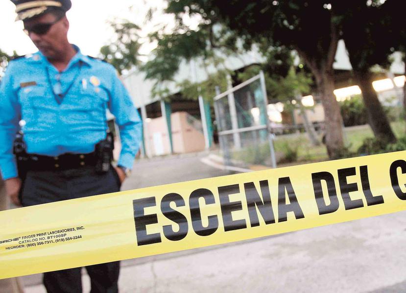 Los vecinos observaron a Etanislao Maymí Santiago cuando forcejeaba con uno de los dos hombres que entraron a su vivienda. (Archivo / GFR Media)