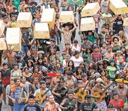 Miles de nativos protestaron en abril pasado en Brasilia, en el acto Ouro de Sangre (Oro de Sangre), contra el aumento de la minería en territorios indígenas.