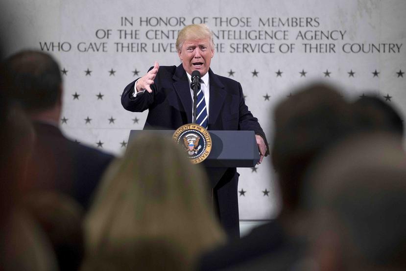 La administración de Trump alegó que la ceremonia de investidura del presidente tuvo un récord de asistencia. (AP)