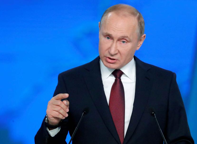 El presidente ruso, Vladimir Putin, presenta su informe anual sobre el estado de la nación, ante el Parlamento en pleno en Moscú. (EFE / Maxim Shipenkov)