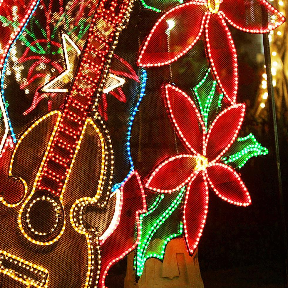 11/16/07 Humacao, PR--Encendido de la Navidad en Humacao. Luces de la plaza del pueblo. (Para Primera Hora/ Laura Magruder)
-----

-----
