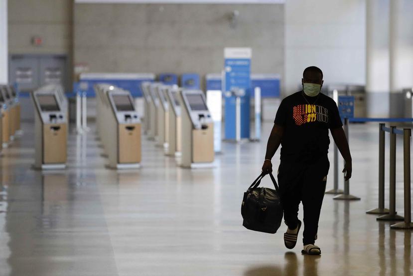 Después de la pandemia, los aeropuertos enfrentarán una mayor exposición al riesgo derivado de menores volúmenes de tráfico de pasajeros, según S&P.