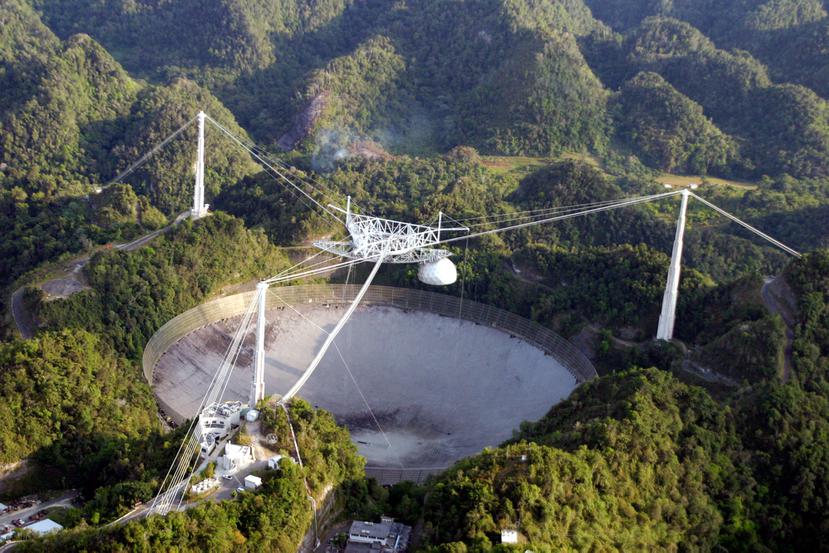 El radiotelescopio en Arecibo fue inaugurado el 1 de noviembre de 1963.