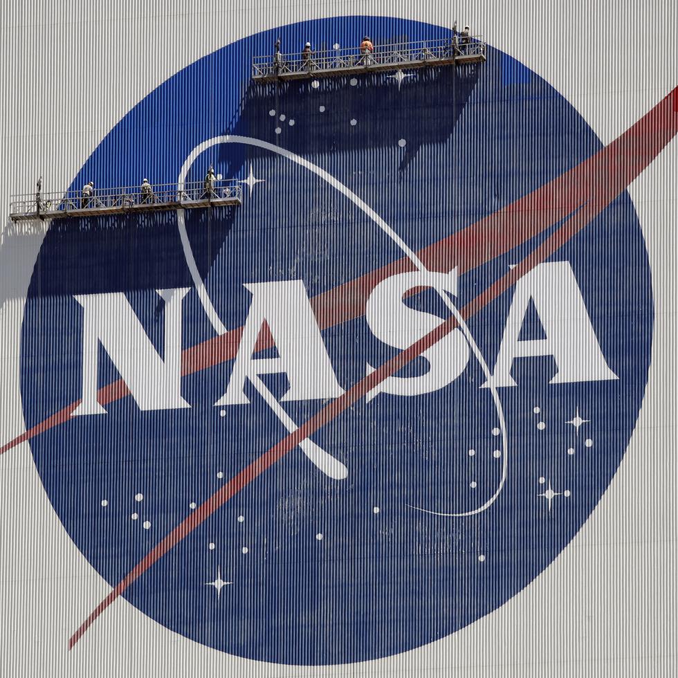 La NASA indicó que el equipo estará dirigido por el astrofísico David Spergel, presidente de la Fundación Simons para el avance de la investigación científica.