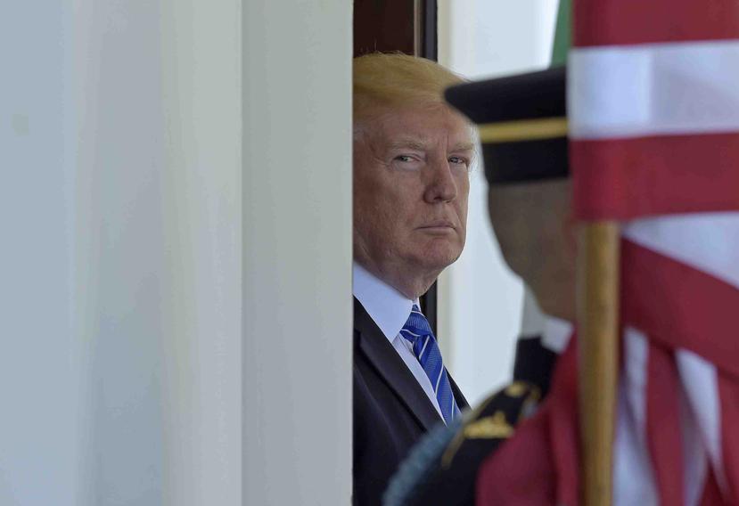 Trump tiene una relación tensa con las agencias estadounidenses de espionaje. (AP)