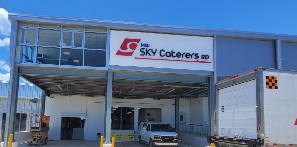 Sky Caterer empleará a 200 personas en sus instalaciones de Santo Domingo.