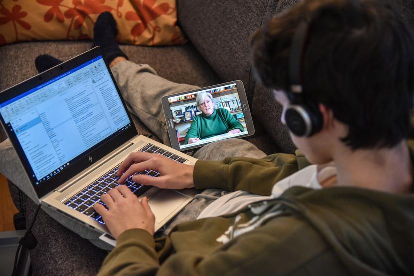 El uso de plataformas de videoconferencias como Zoom, Microsoft Teams, Webex y Skype ha aumentado en más de un 200% debido al uso de empresarios  trabajando remoto y estudiantes tomando clases por internet.