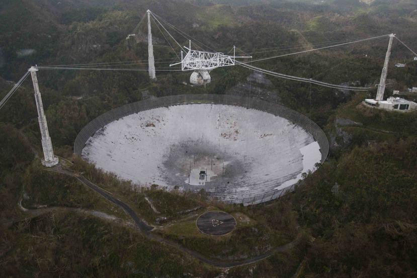 Así lucía el Observatorio de Arecibo tras el paso del huracán María.