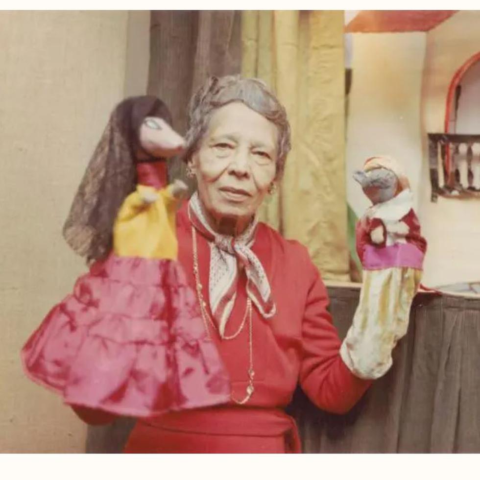 Pura Belpré Nogueras, educadora, destacada por su teatro para niños en Nueva York. (The Pura Belpré Papers, Archives of the Puerto Rican Diaspora, Center for Puerto Rican Studies, Hunter College, CUNY.)