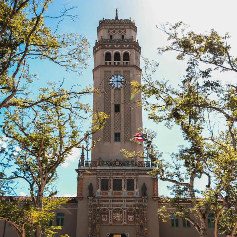 El jueves, 14 de marzo se presentará el Concierto de Aniversario con la Tuna UPR y el Grupo Así Somos, a las 5:30 p. m., frente a la Torre, en la Plaza Baldorioty de Castro, en donde habrá también una exhibición con artesanías.  (Suministrada)