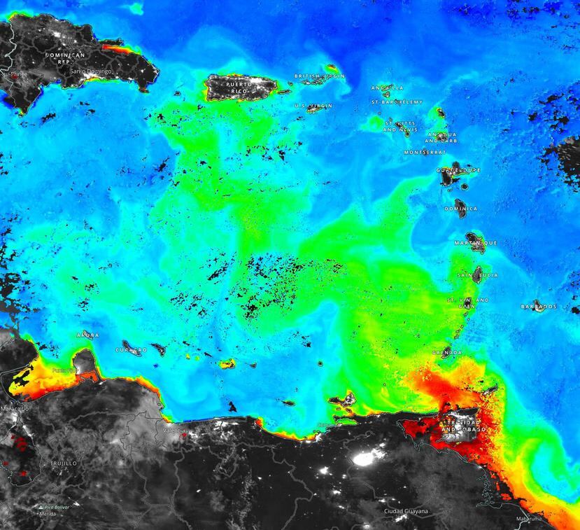 Imagen satelital que muestra la pluma fluvial del río Orinoco que fluye por el Caribe hasta llegar a la costa sur de Puerto Rico.