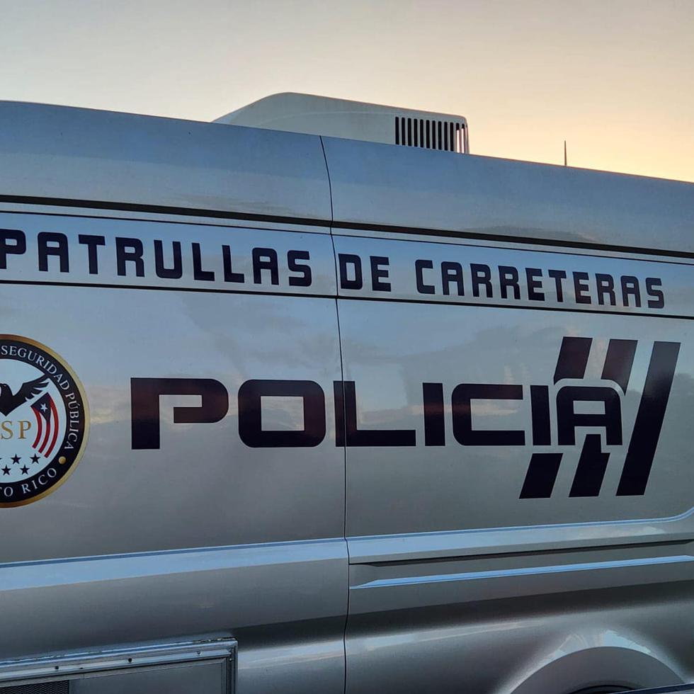 Una mujer de 23 años perdió la vida mientras conducía a exceso de velocidad por una carretera en el municipio de Aguada.
