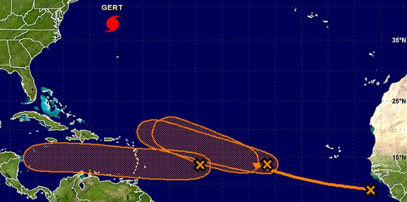 Los residentes de Puerto Rico deben estar pendientes a la posible trayectoria de los sistemas que están en ruta al Caribe, según recomendó el meteorólogo Gabriel Lojero. (Captura / NOAA)