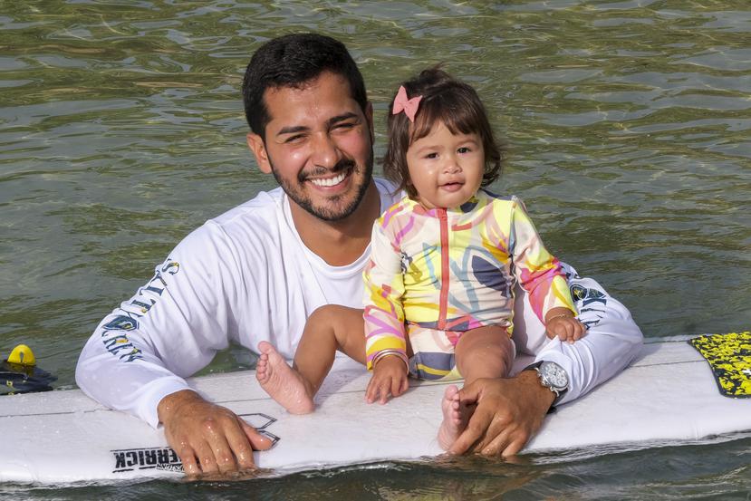 Andrés Santiago y su hija Andrea José. (Gerald Lopez / GFR Media)