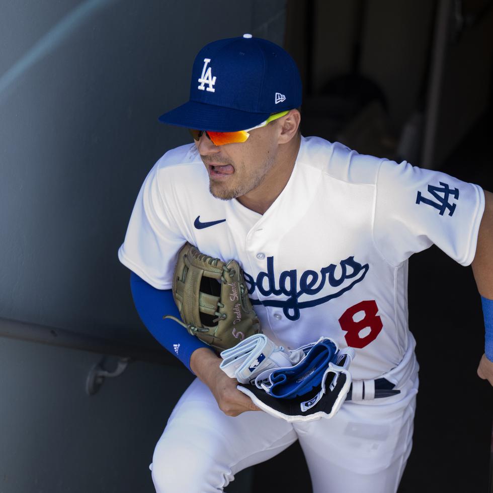 "Kike" Hernández en su primer juego de regreso a los Dodgers.
