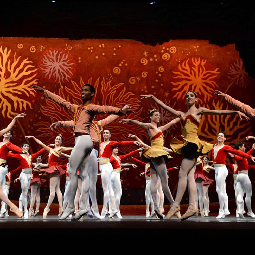 La coreografía de las piezas que se presentarán, Carmen y Don Quijote, según Cabrera, llevan el estilo de Alicia Alonso. En la foto, el Ballet Nacional de Cuba cuando se presentó en Puerto Rico en el 2014.