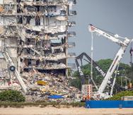 El edificio del condominio que colapsó en Miami y que luego fue derrumbado.