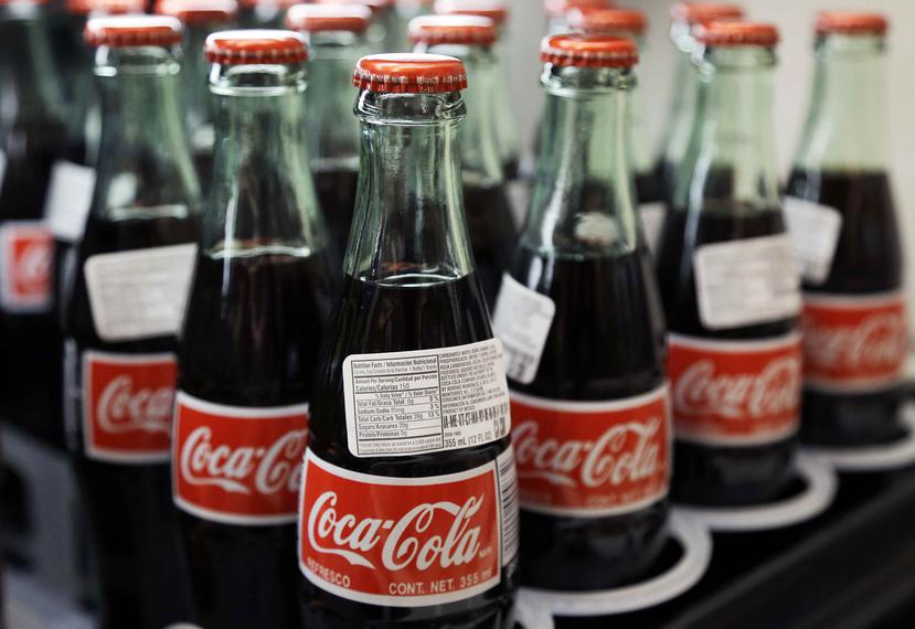 Coca-Cola dijo que está revisando sus esfuerzos para ser más transparente. (AP)